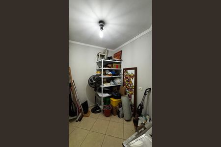 Casa à venda com 180m², 3 quartos e 4 vagas Casa à venda com 180m², 3 quartos e 4 vagasQuarto da Garagem