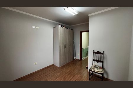 Casa à venda com 180m², 3 quartos e 4 vagas Casa à venda com 180m², 3 quartos e 4 vagasQuarto 2