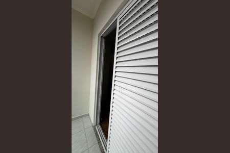 Casa à venda com 180m², 3 quartos e 4 vagas Casa à venda com 180m², 3 quartos e 4 vagasVaranda da Suíte