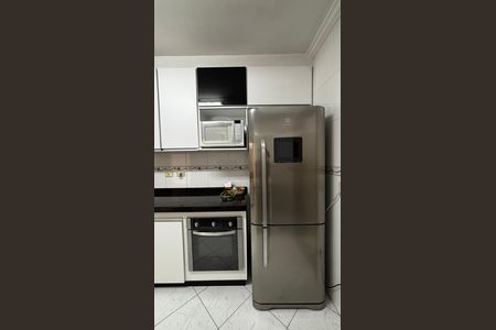 Casa à venda com 180m², 3 quartos e 4 vagas Casa à venda com 180m², 3 quartos e 4 vagasCozinha