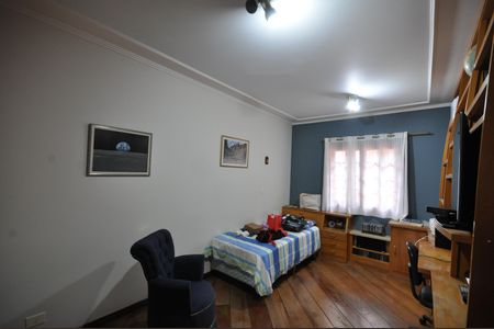 Casa de condomínio à venda com 320m², 4 quartos e 4 vagasQuarto 4