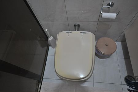 Casa de condomínio à venda com 320m², 4 quartos e 4 vagasBanheiro da Suíte 2