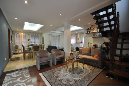 Sala de casa de condomínio à venda com 4 quartos, 320m² em Vila Albertina, São Paulo
