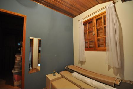 Casa de condomínio à venda com 320m², 4 quartos e 4 vagasSuíte 3