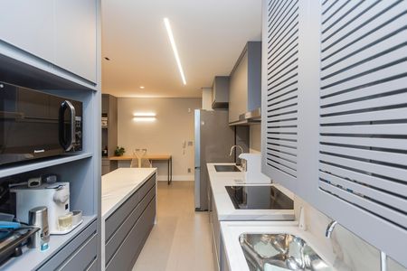Apartamento à venda com 86m², 2 quartos e 1 vaga Apartamento à venda com 86m², 2 quartos e 1 vagaCozinha