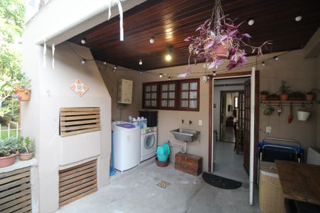 Apartamento à venda com 126m², 3 quartos e 2 vagasChurrasqueira
