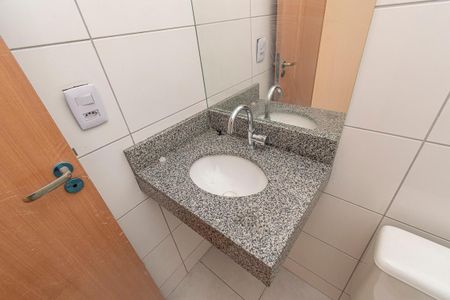 Banheiro de apartamento à venda com 2 quartos, 48m² em Colégio, Rio de Janeiro