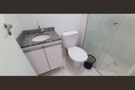Apartamento à venda com 74m², 3 quartos e 1 vaga Apartamento à venda com 74m², 3 quartos e 1 vagaBanheiro Social
