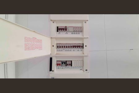 Apartamento à venda com 74m², 3 quartos e 1 vaga Apartamento à venda com 74m², 3 quartos e 1 vagaQuadro de Luz