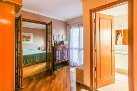 Casa à venda com 475m², 5 quartos e 6 vagas