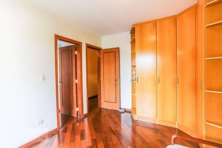Casa à venda com 475m², 5 quartos e 6 vagas