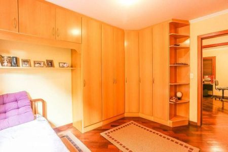 Casa à venda com 475m², 5 quartos e 6 vagas
