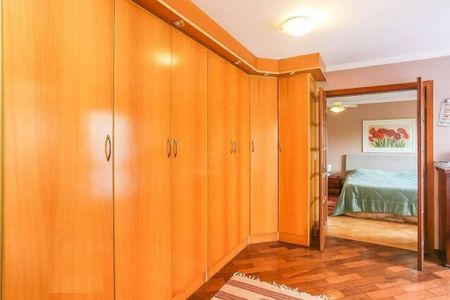 Casa à venda com 475m², 5 quartos e 6 vagas