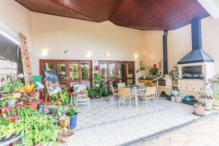 Casa à venda com 475m², 5 quartos e 6 vagas