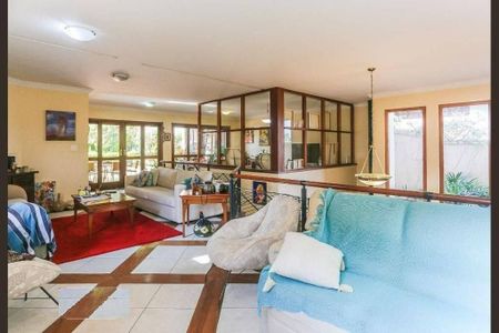 Casa à venda com 475m², 5 quartos e 6 vagas