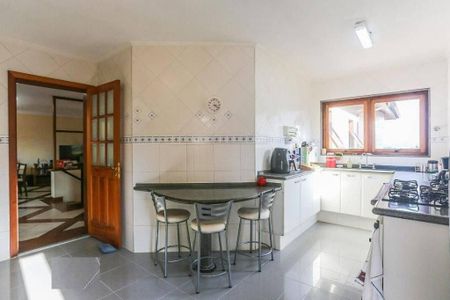 Casa à venda com 475m², 5 quartos e 6 vagas