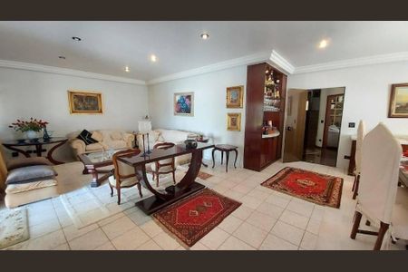 Casa à venda com 4 quartos, 488m² em Parque dos Principes, São Paulo