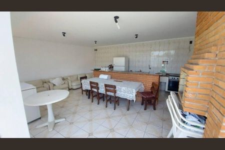 Casa à venda com 488m², 4 quartos e 6 vagas
