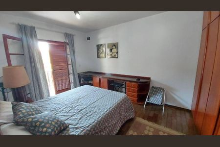 Casa à venda com 488m², 4 quartos e 6 vagas