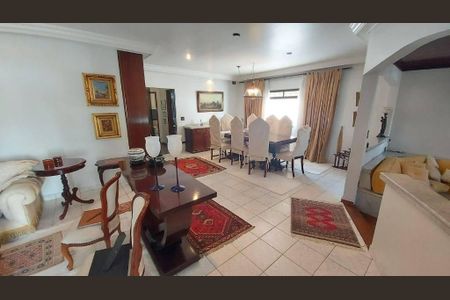 Casa à venda com 4 quartos, 488m² em Parque dos Principes, São Paulo