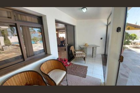 Casa à venda com 488m², 4 quartos e 6 vagas