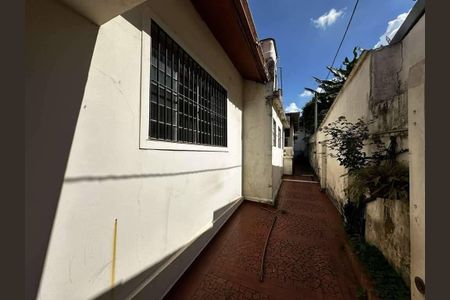 Casa à venda com 4 quartos, 320m² em Bela Aliança, São Paulo