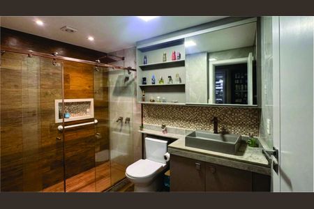 Banheiro de apartamento à venda com 3 quartos, 115m² em Barra Olímpica, Rio de Janeiro