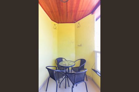 Casa à venda com 125m², 2 quartos e 2 vagas Casa à venda com 125m², 2 quartos e 2 vagasVarando Quarto 1 - Suíte