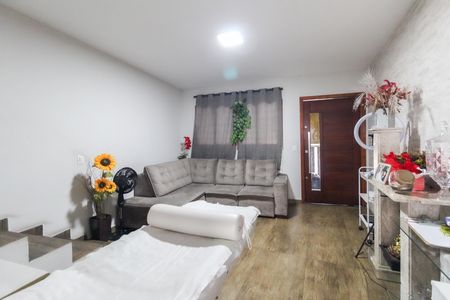 Casa à venda com 125m², 2 quartos e 2 vagas Casa à venda com 125m², 2 quartos e 2 vagasSala