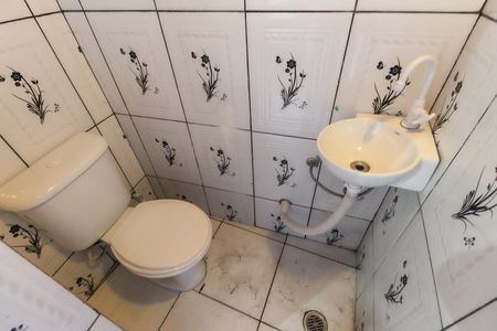 Casa à venda com 125m², 2 quartos e 2 vagas Casa à venda com 125m², 2 quartos e 2 vagasBanheiro de serviço