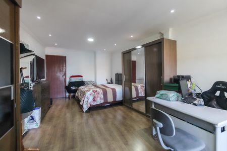Casa à venda com 125m², 2 quartos e 2 vagas Casa à venda com 125m², 2 quartos e 2 vagasQuarto 1 - Suíte