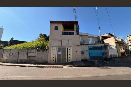 Casa à venda com 125m², 2 quartos e 2 vagas