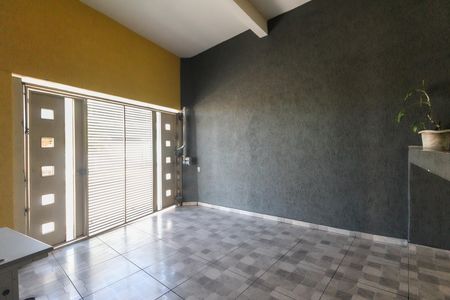 Casa à venda com 125m², 2 quartos e 2 vagas Casa à venda com 125m², 2 quartos e 2 vagasGaragem