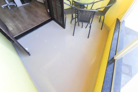 Casa à venda com 125m², 2 quartos e 2 vagas Casa à venda com 125m², 2 quartos e 2 vagasVarando Quarto 1 - Suíte
