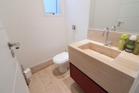 Casa de condomínio à venda com 750m², 4 quartos e 8 vagasLavabo escritório