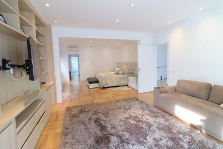 Casa de condomínio à venda com 750m², 4 quartos e 8 vagasSuíte 1