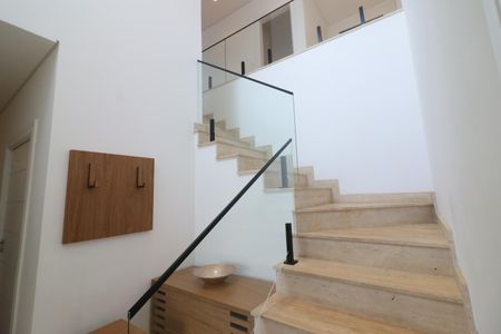 Casa de condomínio à venda com 750m², 4 quartos e 8 vagasHall de entrada