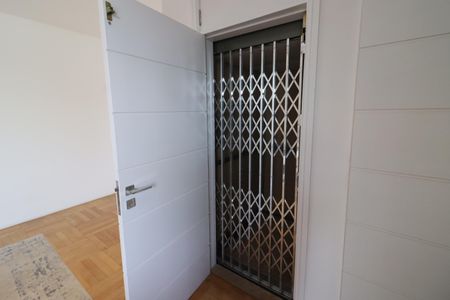 Casa de condomínio à venda com 750m², 4 quartos e 8 vagasSala 2