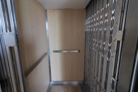 Casa de condomínio à venda com 750m², 4 quartos e 8 vagasSala 2
