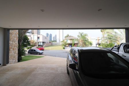 Casa de condomínio à venda com 750m², 4 quartos e 8 vagasGaragem