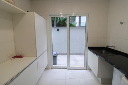 Casa de condomínio à venda com 750m², 4 quartos e 8 vagasCozinha e Área de Serviço
