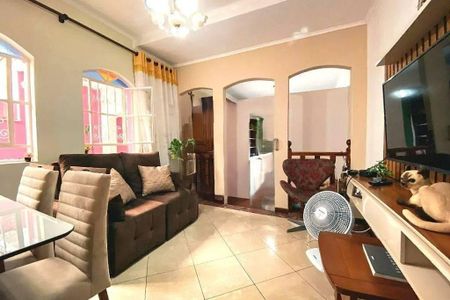 Casa à venda com 4 quartos, 174m² em Jardim das Vertentes, São Paulo