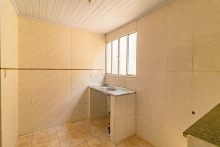 Casa para alugar com 60m², 2 quartos e 1 vaga