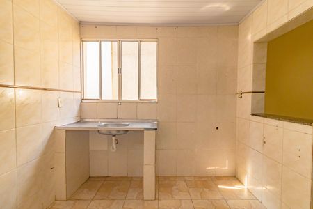 Casa para alugar com 60m², 2 quartos e 1 vaga