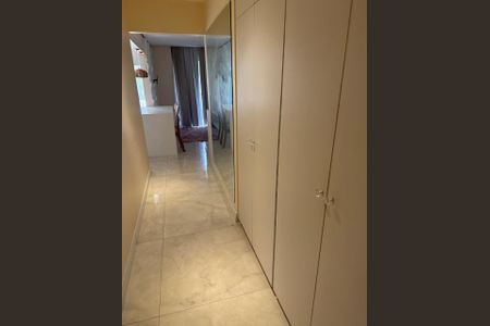 Corredor de apartamento à venda com 1 quarto, 38m² em Vila Buarque, São Paulo