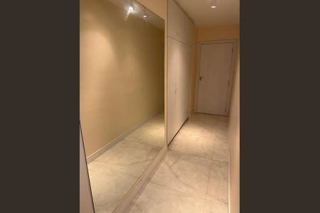 Corredor de apartamento à venda com 1 quarto, 38m² em Vila Buarque, São Paulo
