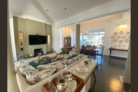 Casa à venda com 5 quartos, 525m² em Parque dos Principes, São Paulo