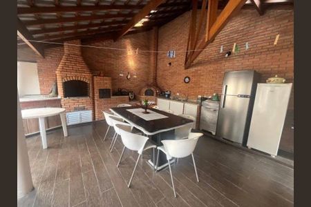 Casa à venda com 5 quartos, 480m² em Cidade São Francisco, Osasco
