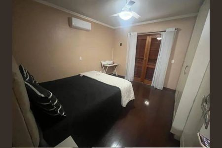 Casa à venda com 480m², 5 quartos e 5 vagas