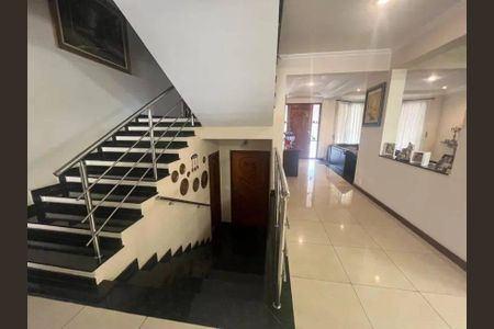Casa à venda com 480m², 5 quartos e 5 vagas